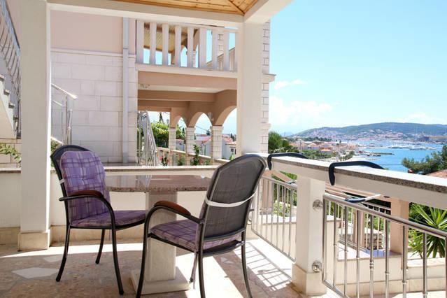 Villa Rosanda Apartments Trogir Bagian luar foto